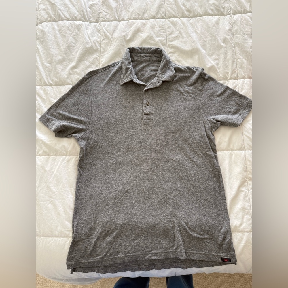 Men’s Faherty polo shirt. Good condition, pilled